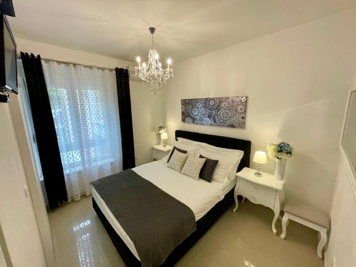 Central Square Guest House زادار المظهر الخارجي الصورة