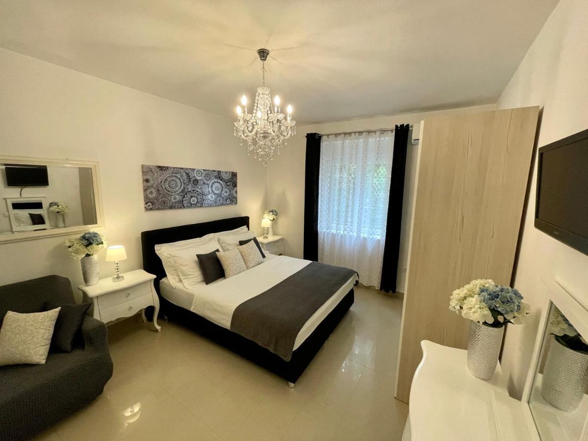 Central Square Guest House زادار المظهر الخارجي الصورة