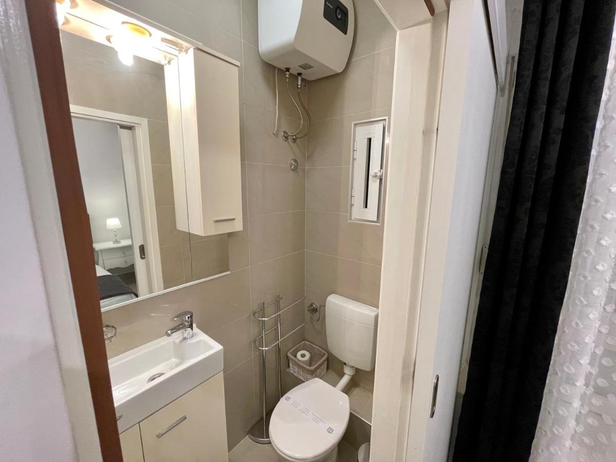 Central Square Guest House زادار المظهر الخارجي الصورة